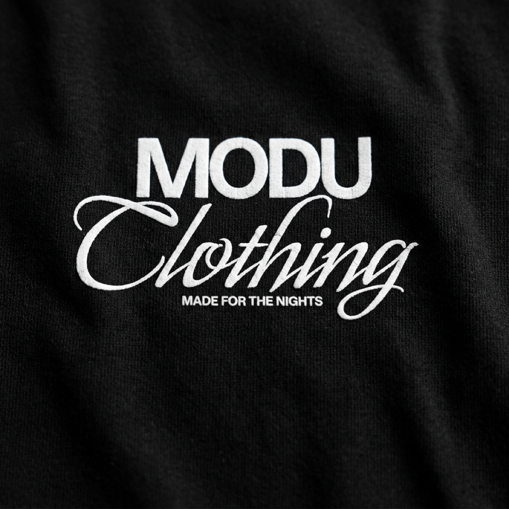 ESSENTIAL. Oversized Shirt